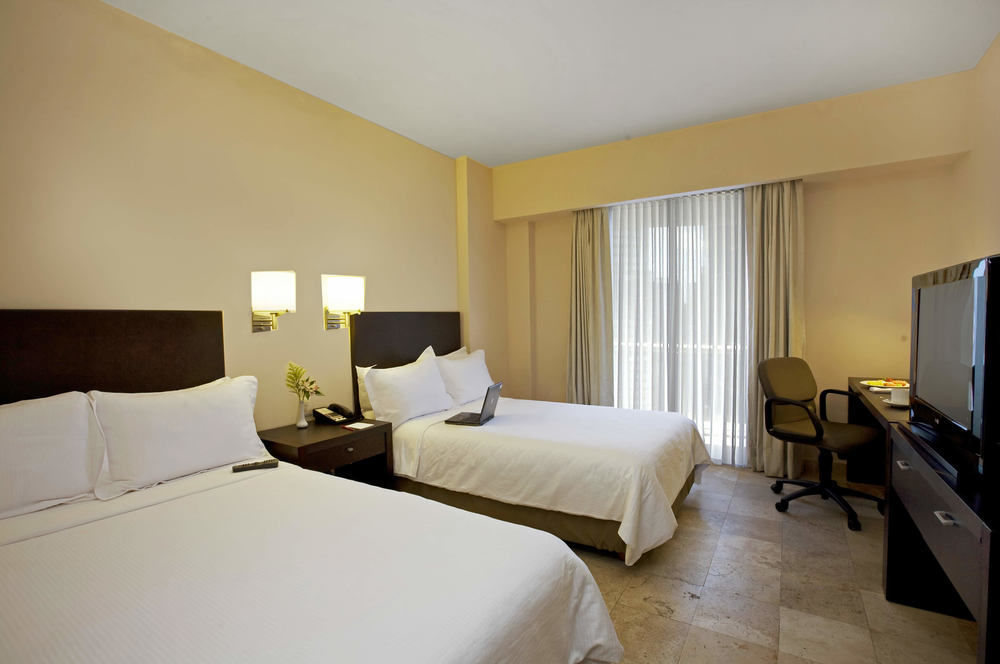Fiesta Inn Coatzacoalcos Exterior foto