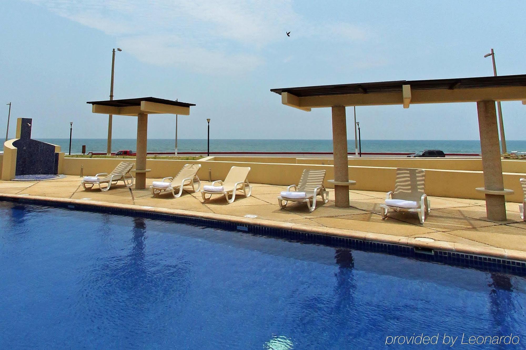 Fiesta Inn Coatzacoalcos Exterior foto